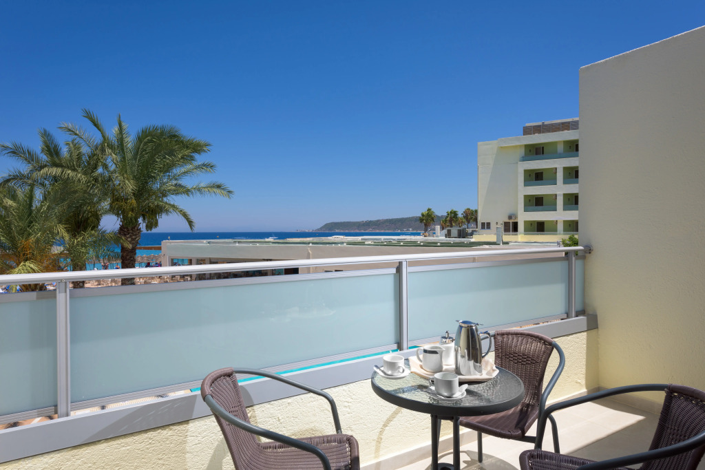 Avra Beach Resort