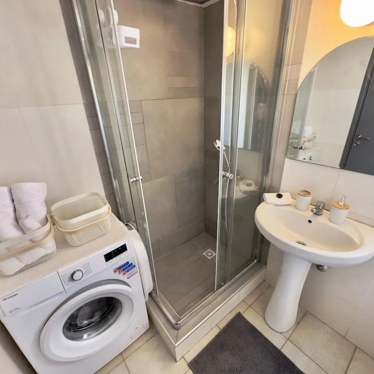 91 KPF - Stay Artifex Apartment