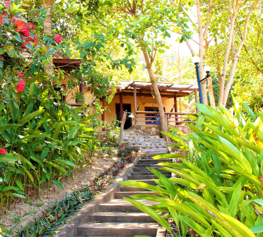 VANNA Hill Resort