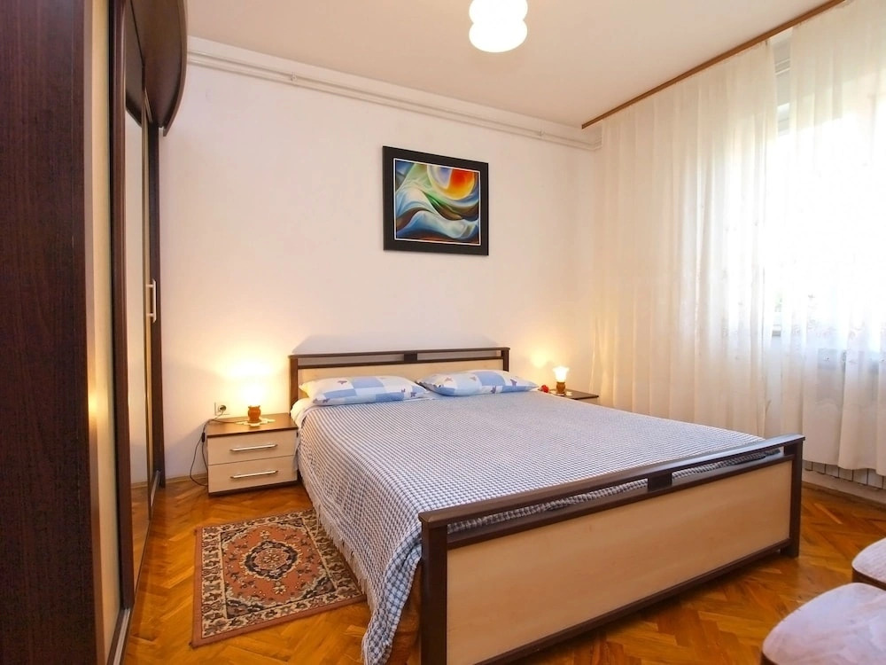 Apartment 1067