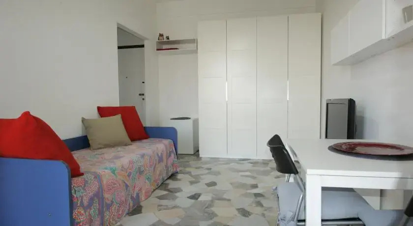 Red Studio Flat