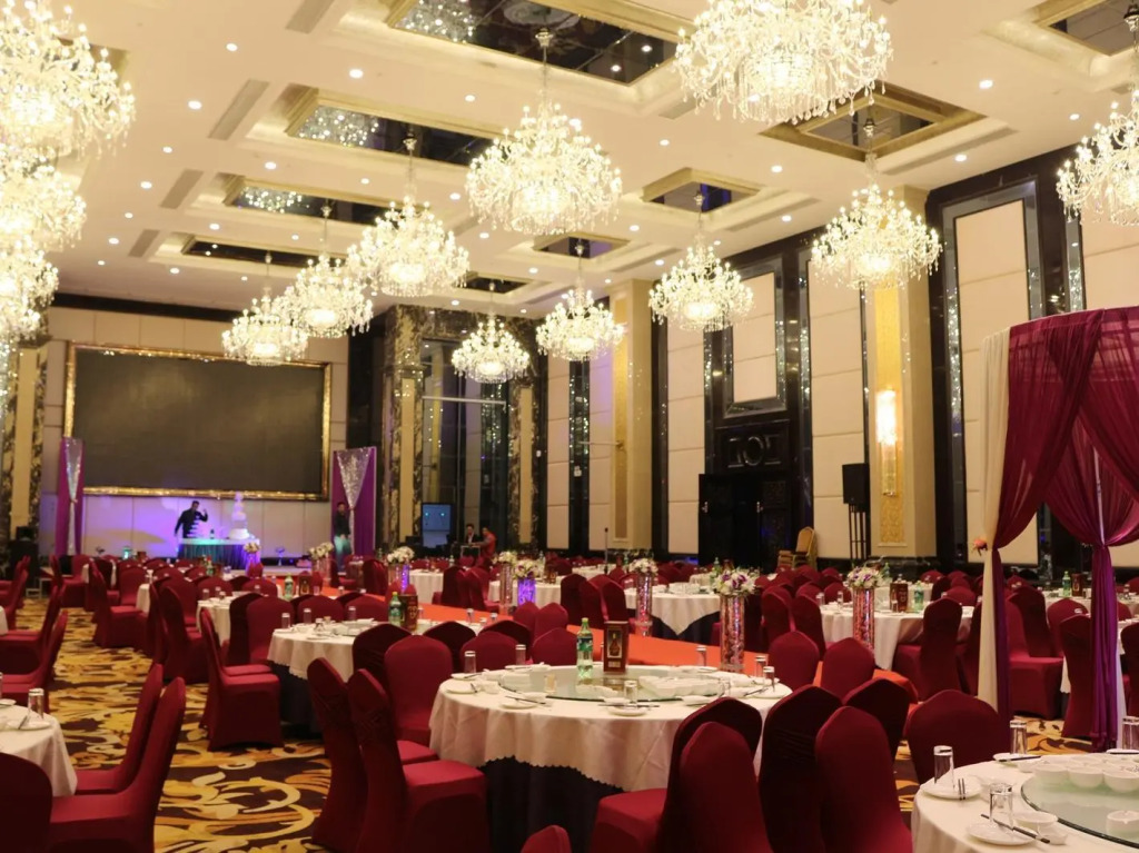 Chateau Star Sea Hotel