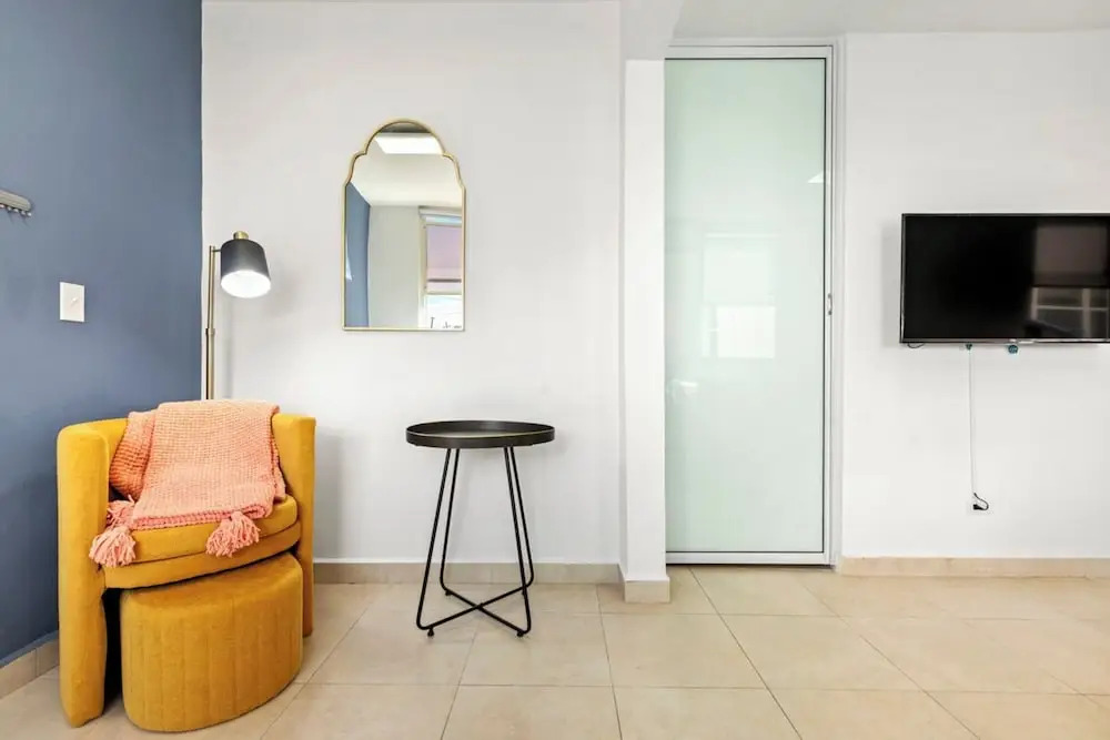 Cacique by Otium