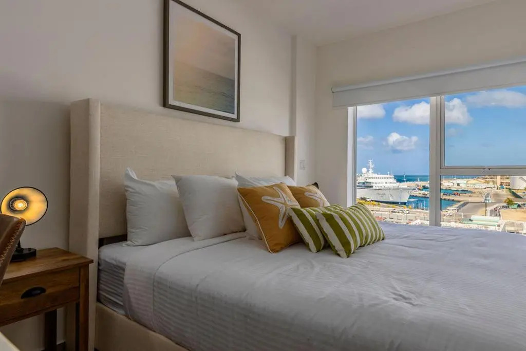 HH-Studio614s - Coastal beach Oceanfront Studio in Aruba