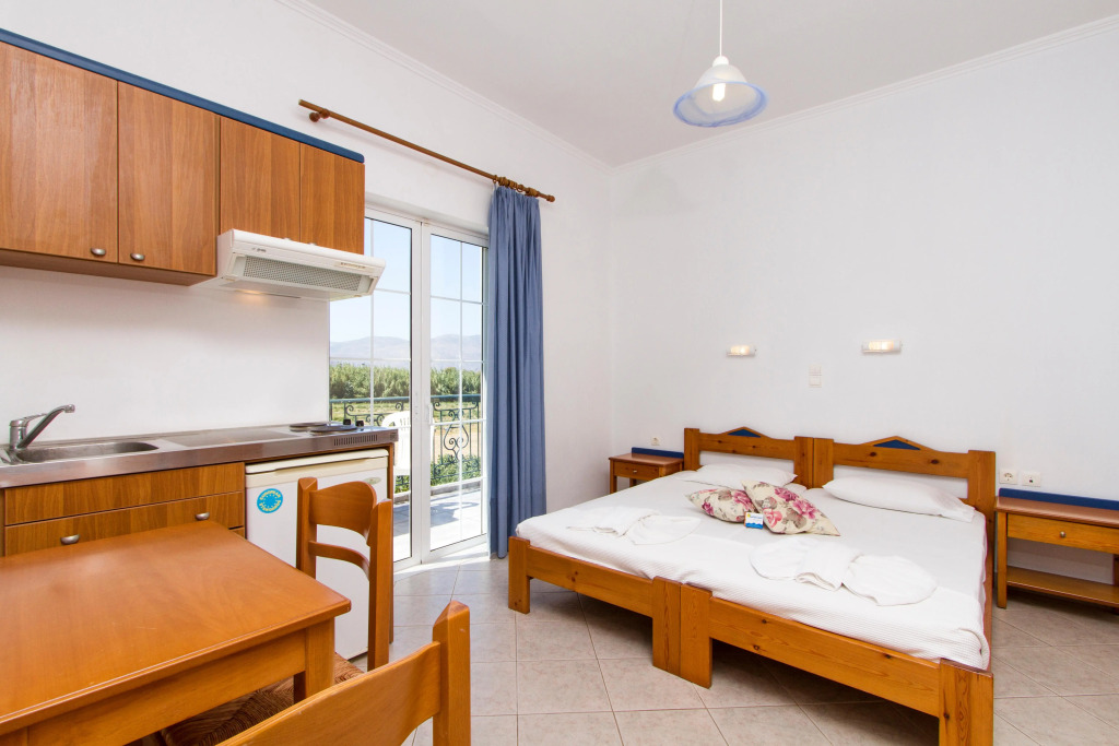 Mediterranean Hotel & Apartments