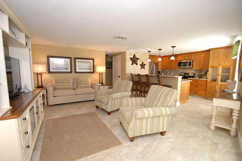 The Anna Maria Island Beach Breeze