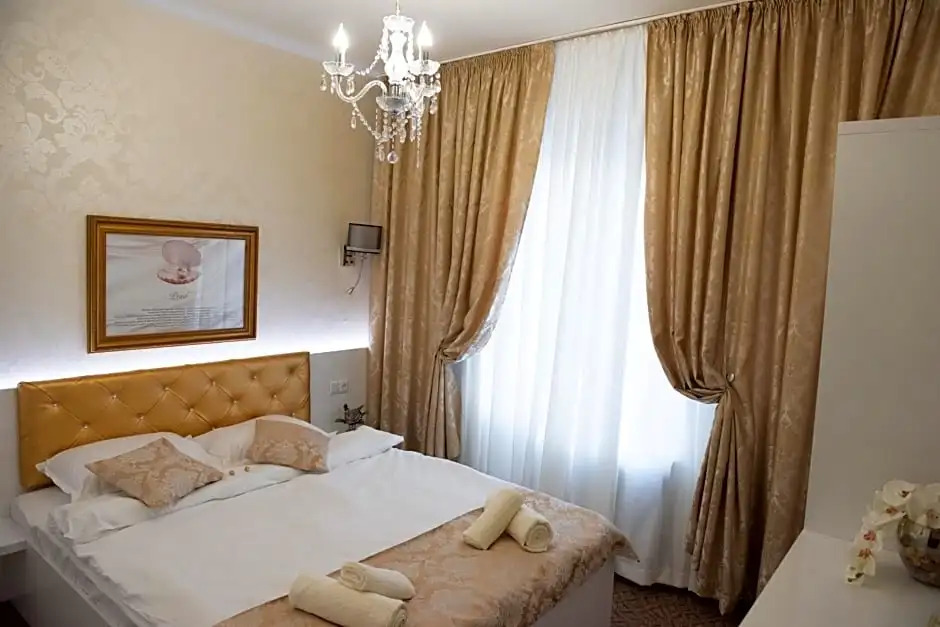Golden House