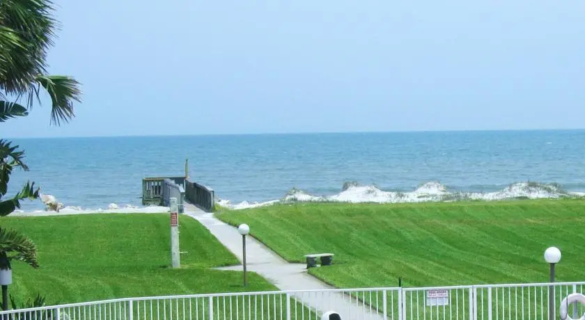 Pier Point 55 by Vacation Rental Pros