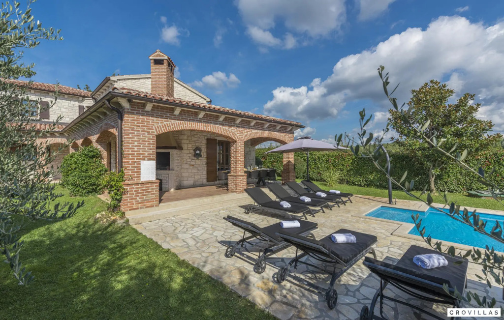Rustica in Visnjan with 5 bedrooms and 1 bathrooms