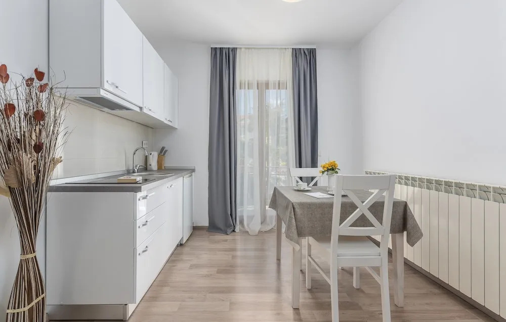 Villa Ladavac B&B