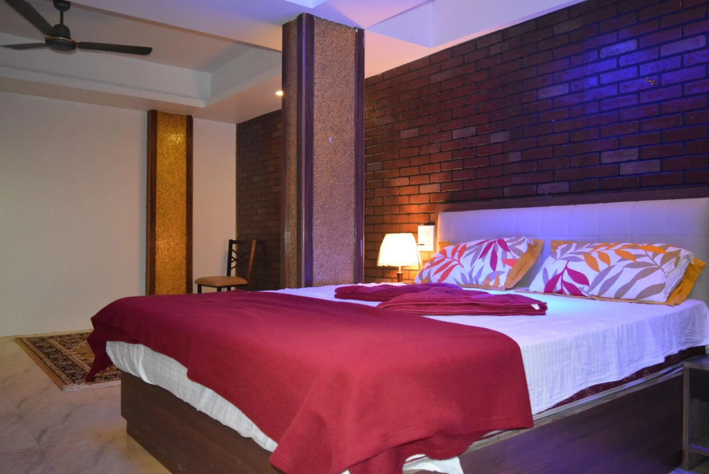 Roundcube Guest House
