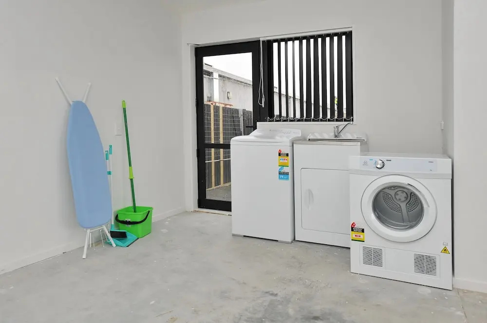Parlane Apartment 3