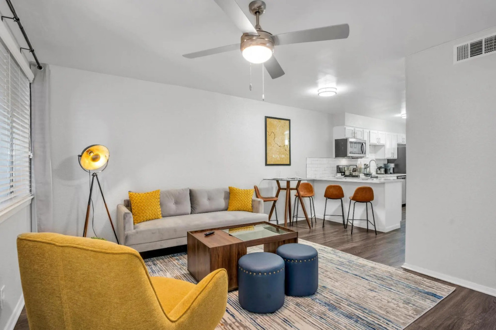 West University- 2BR- Parking- WiFi