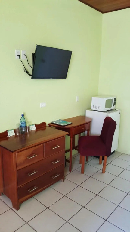 Anchorage Beach Resort Caye Caulker