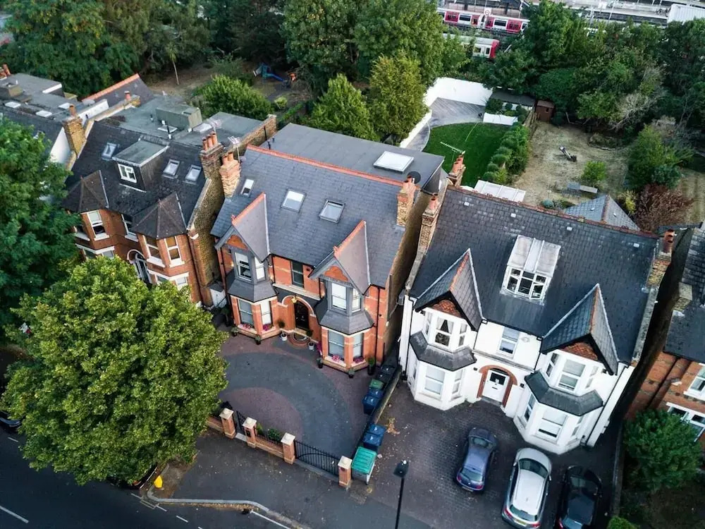 Dream House London 5bd with gym, cinema and hot tub