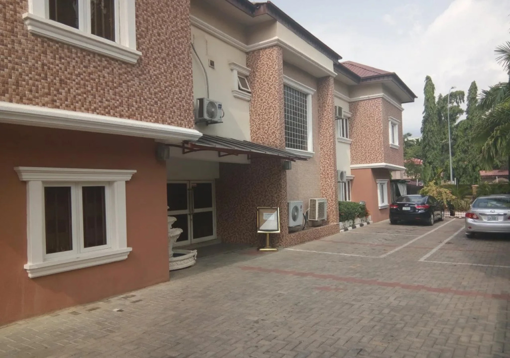 Parischoice Hotels & Resort