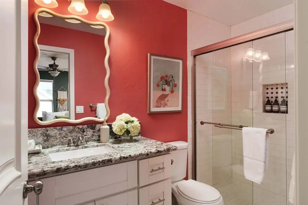 Victorian Retreat in Barrio Logan 1mi to Downtown