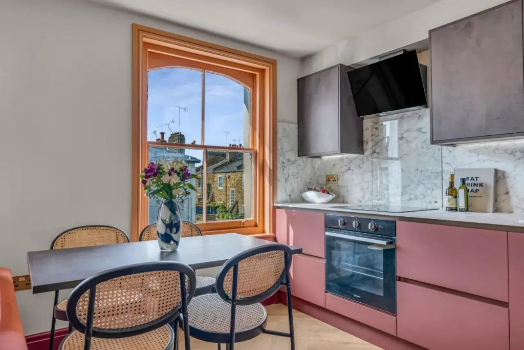 Hammersmith Mews by Viridian Apartments