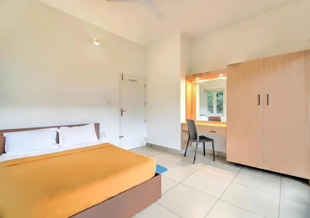 Dazzle Villa Resort