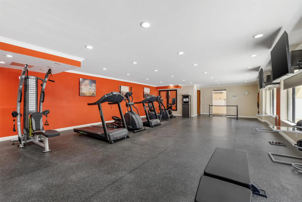 Best Western Plus LA Mid-Town Hotel
