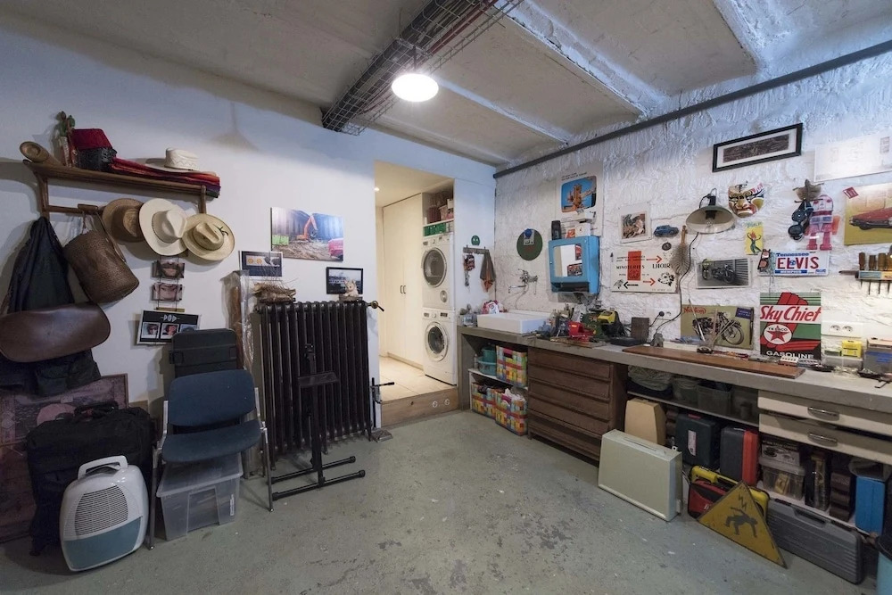 Loft Style Apartment With A Workshop Studio