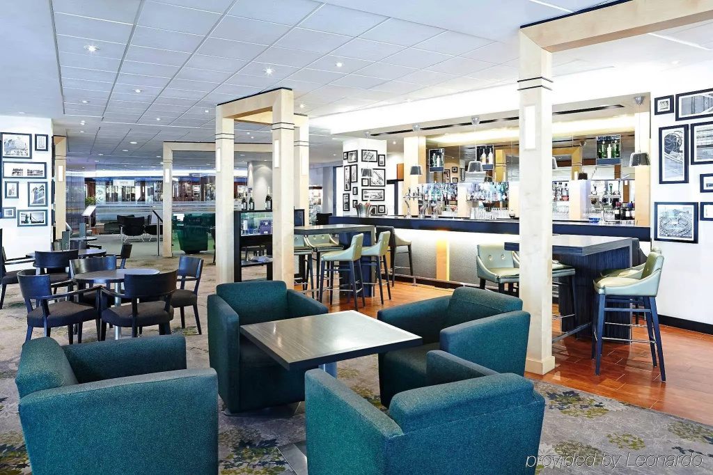 Novotel London West