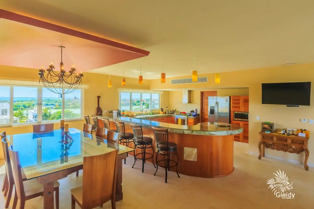 Isla 33 - 4 Bedroom PH #1301