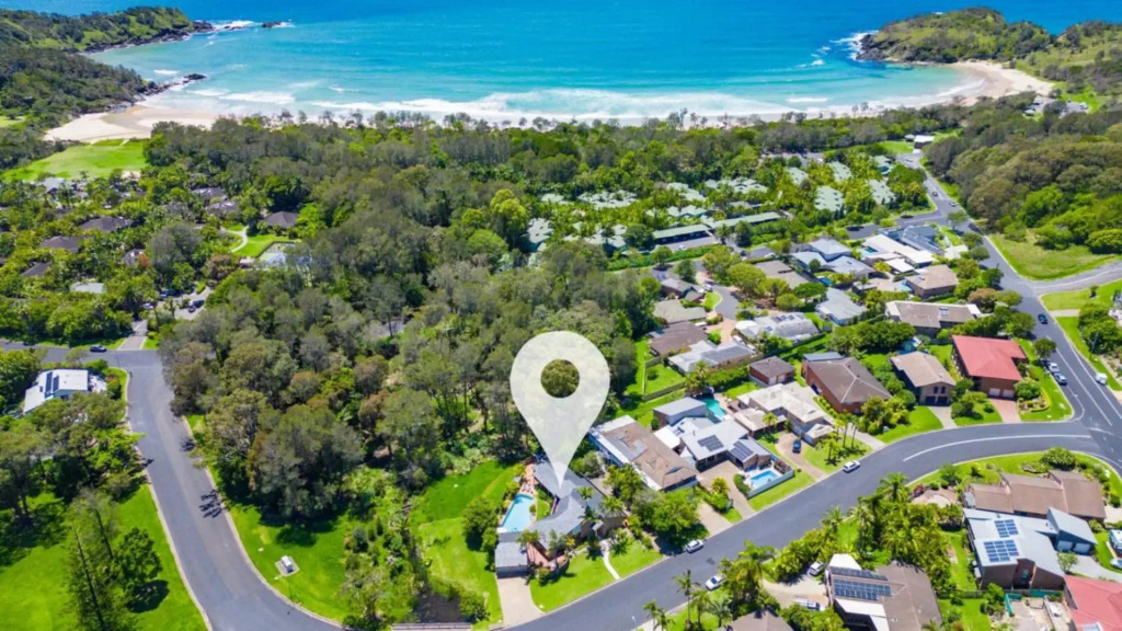 Diggers Beach Surf House - Pool, Surf Beach, Pets, Sleeps 10
