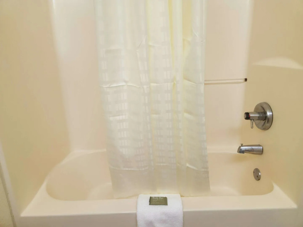 Americas Best Value Inn & Suites-Foley - Fully Renovated