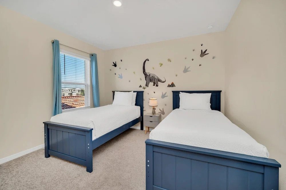 7655 Oakmoss Loop