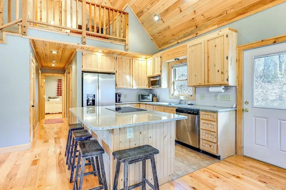 13 Mi to Cashiers! Family Cabin w/ Wraparound Deck