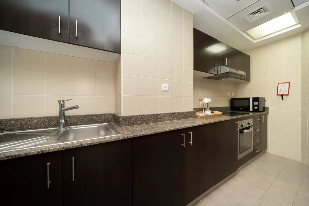 Fantastic 2BR on High floor and excellent views