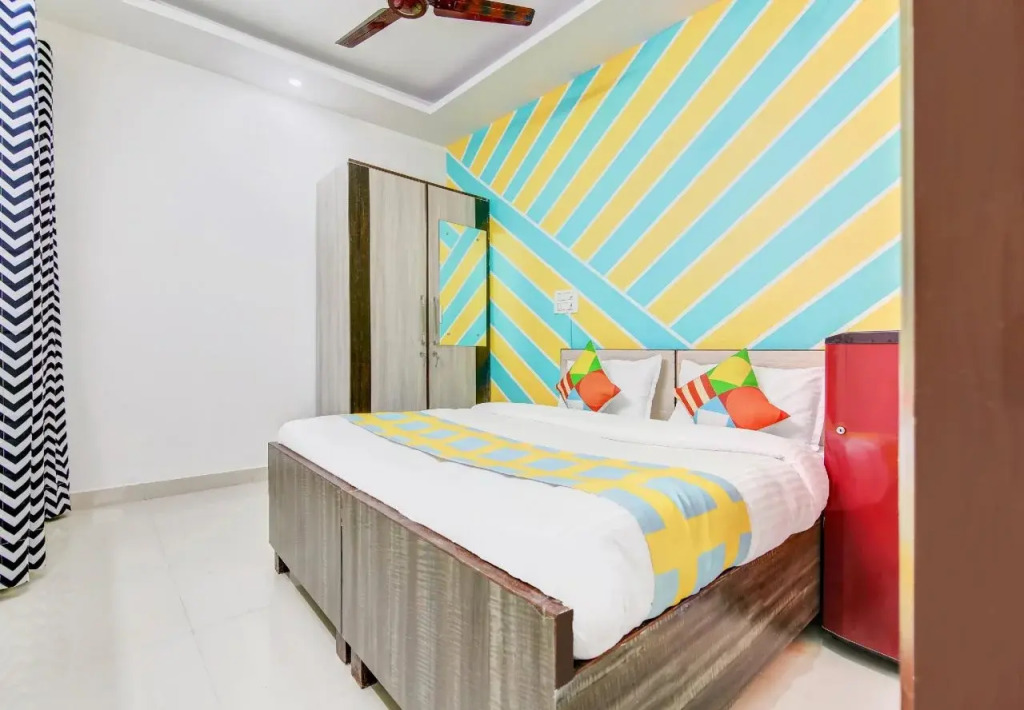 OYO Home 28827 Design Studio Huda City Center