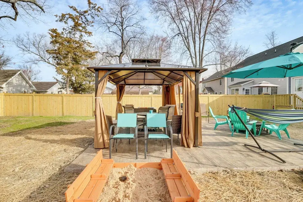 Walk to Bay: Home w/ Fenced Yard in Colonial Beach