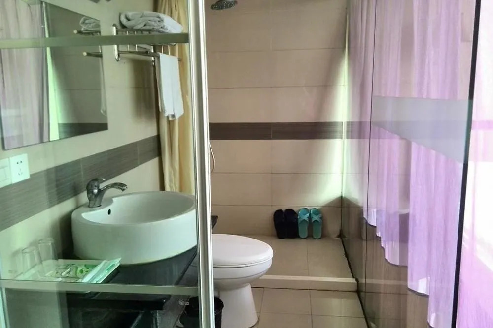 Yingjia Business Hotel