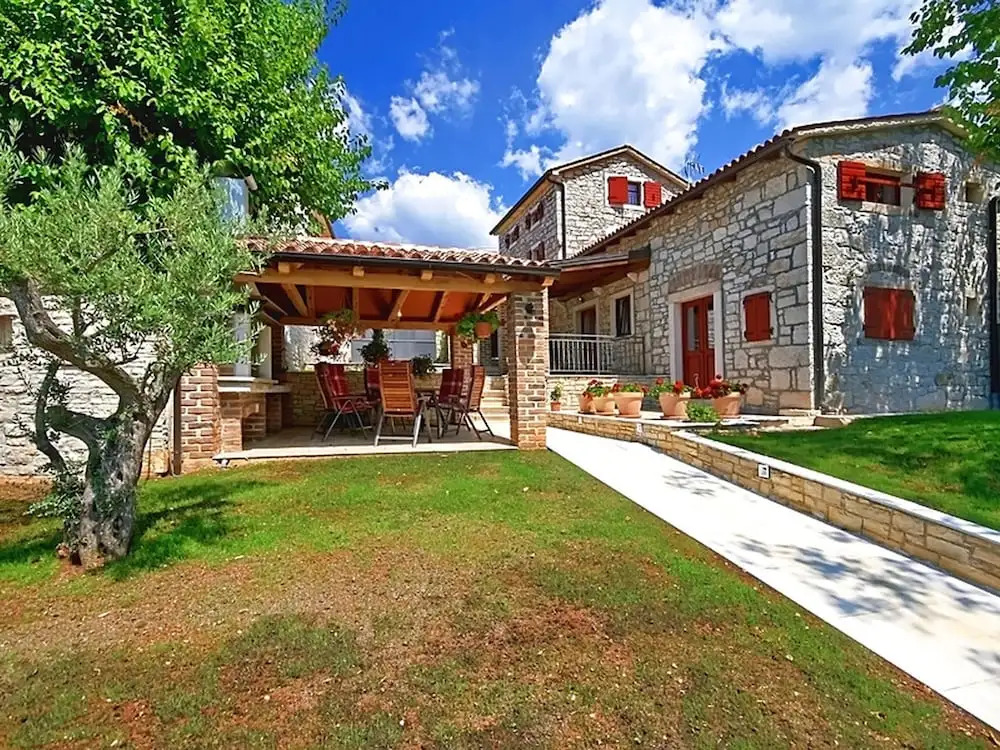 Beautiful Villa in Dracevac With Swimming Pool