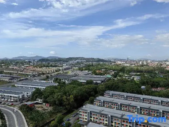 Near Airport K Avenue Homestay by MINO Suites