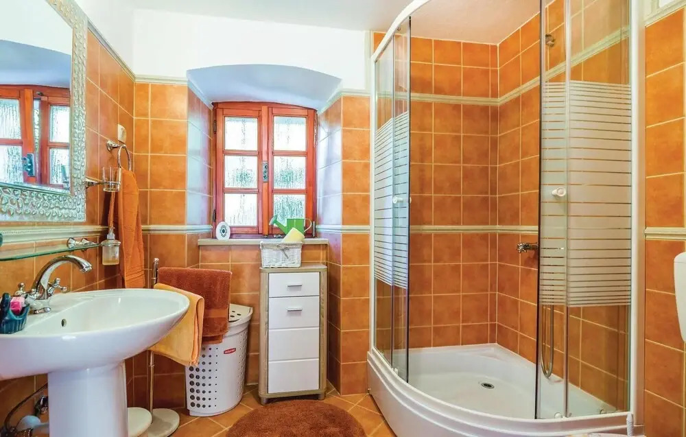 Beautiful Home in Moscenicka Draga With Wifi and 2 Bedrooms