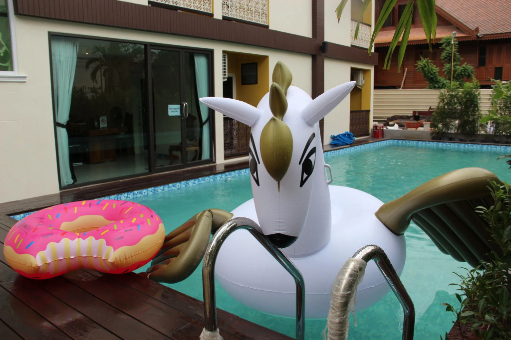 Monmuang Hotel and Residence