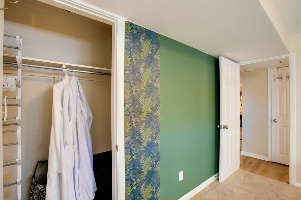 Work & Play Near Old Town Arvada: Pets Welcome!