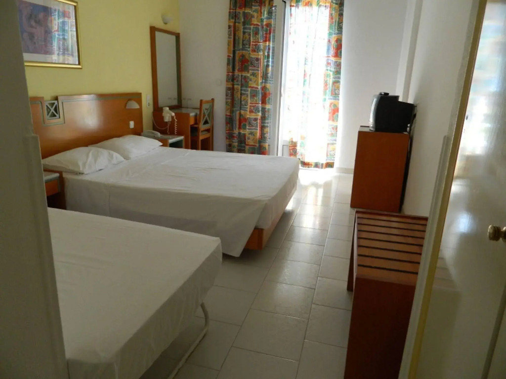 Hotel Glicorisa Beach