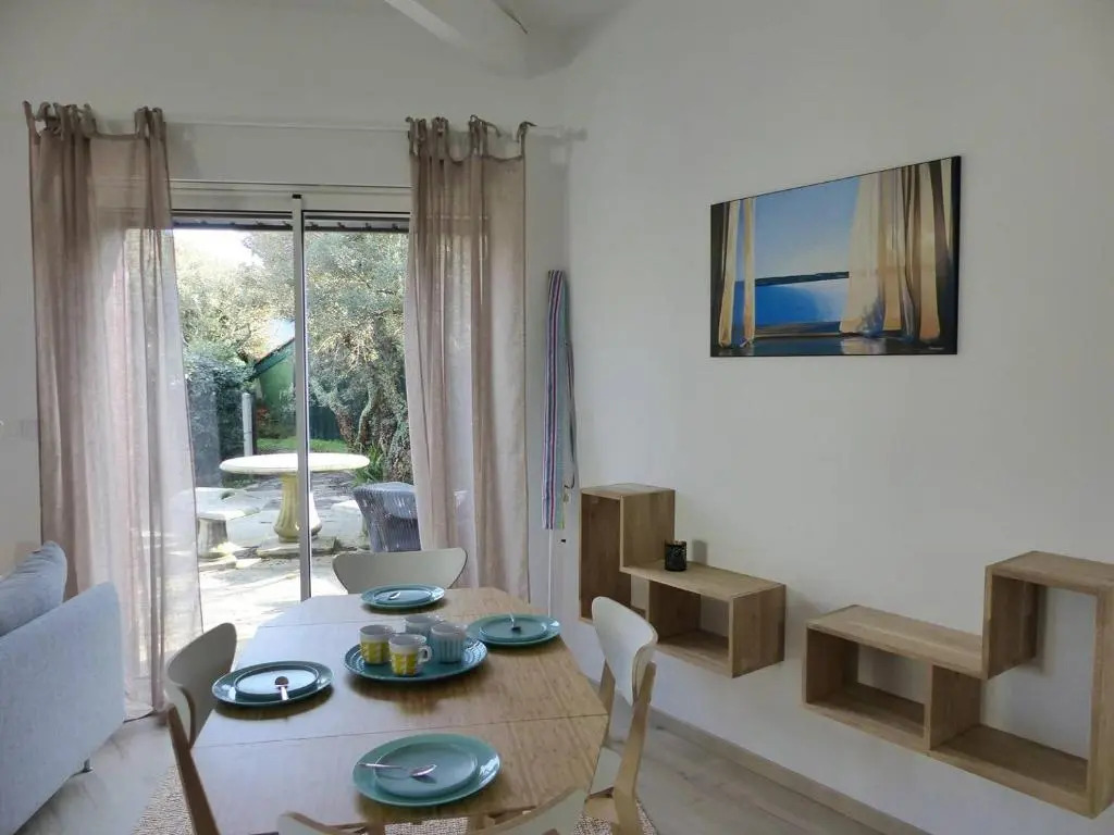 HOSSEGOR PLAGE- Villa PAUL -Petite villa rénovée pour 4 personnes- Wifi gratuit