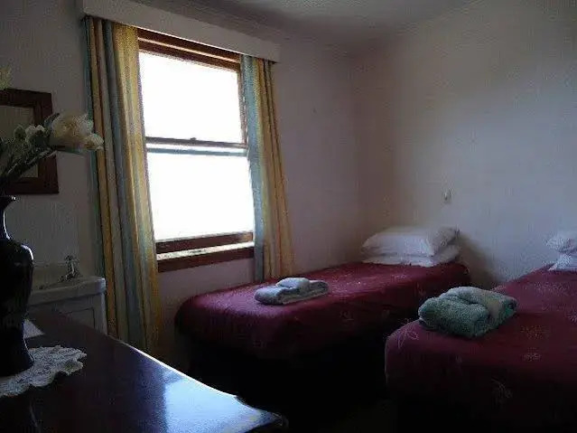 The Pier Lodge Bed And Breakfast