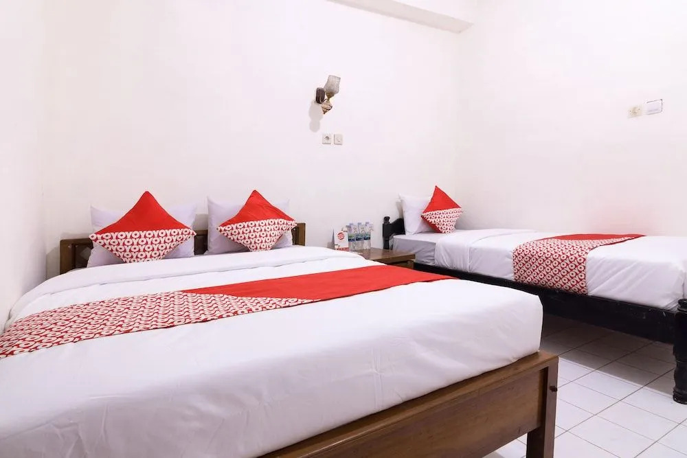 OYO 1412 Hotel Prayogo III Near RS Pratama Yogyakarta