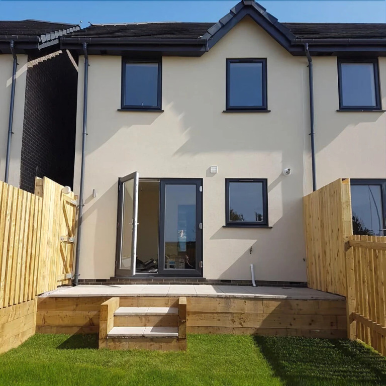 Bright Modern House beside Snowdonia