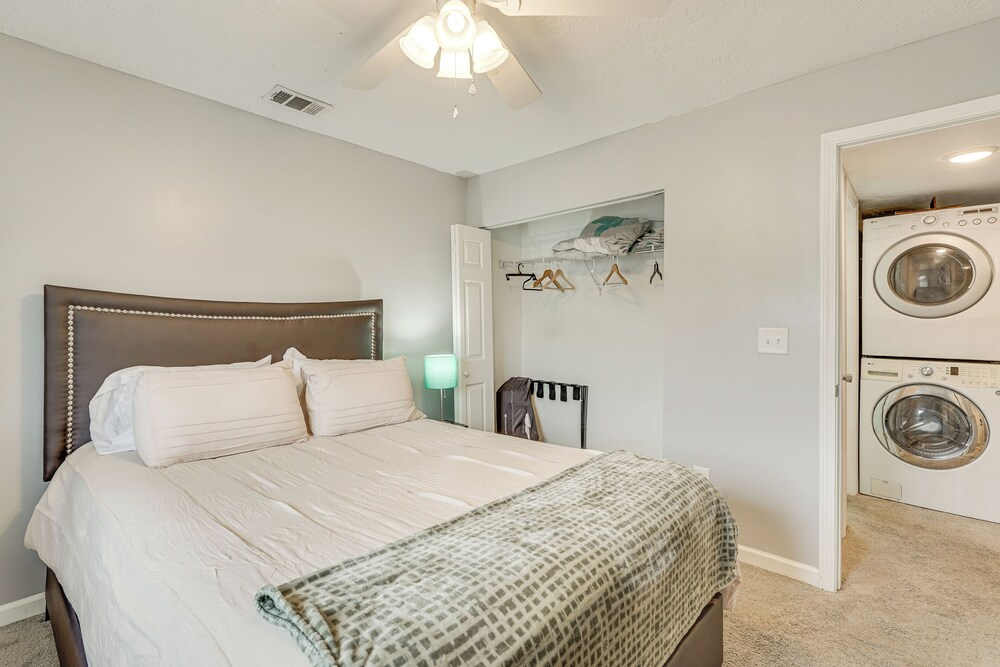 7 Mi to Downtown Fun! Spacious Augusta Condo