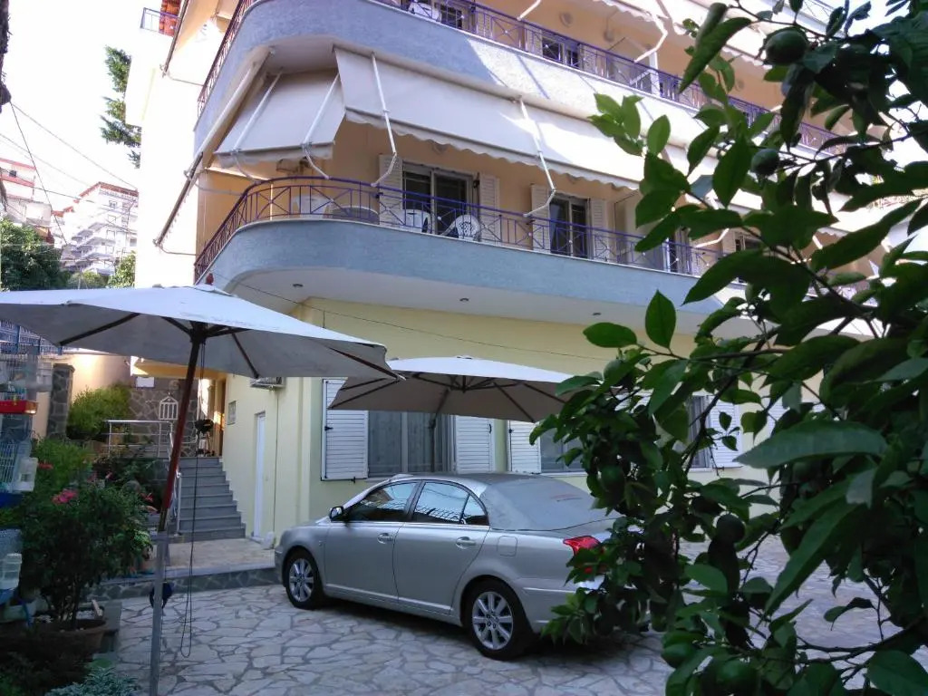 Elidon Apartments