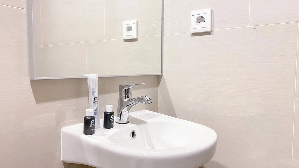 Brand New And Comfort Studio At Vasaka Solterra Apartment