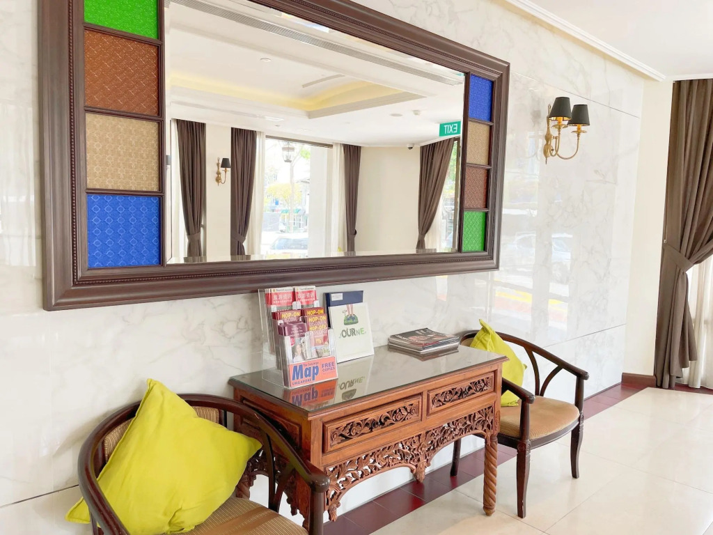 AM Hotel