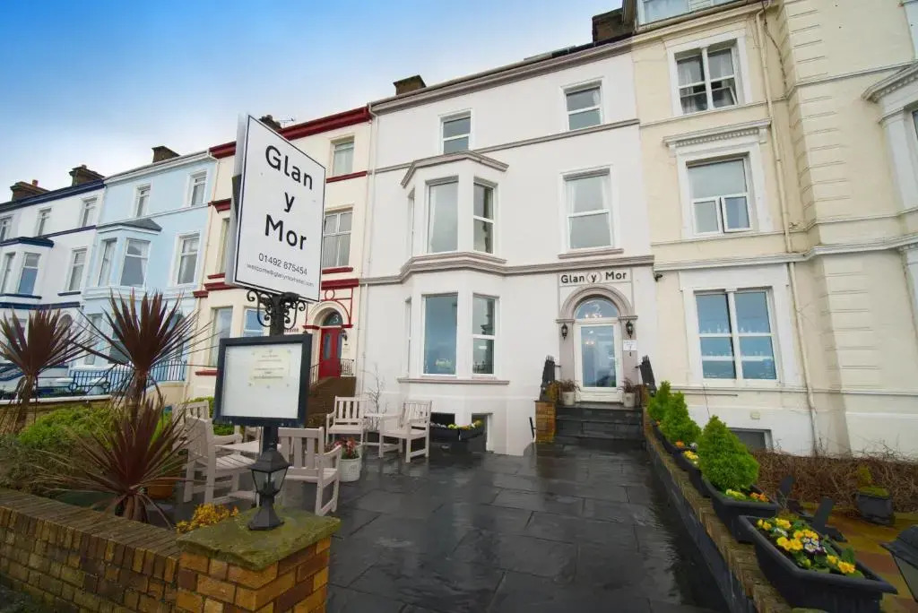 Glan Y Mor Hotel